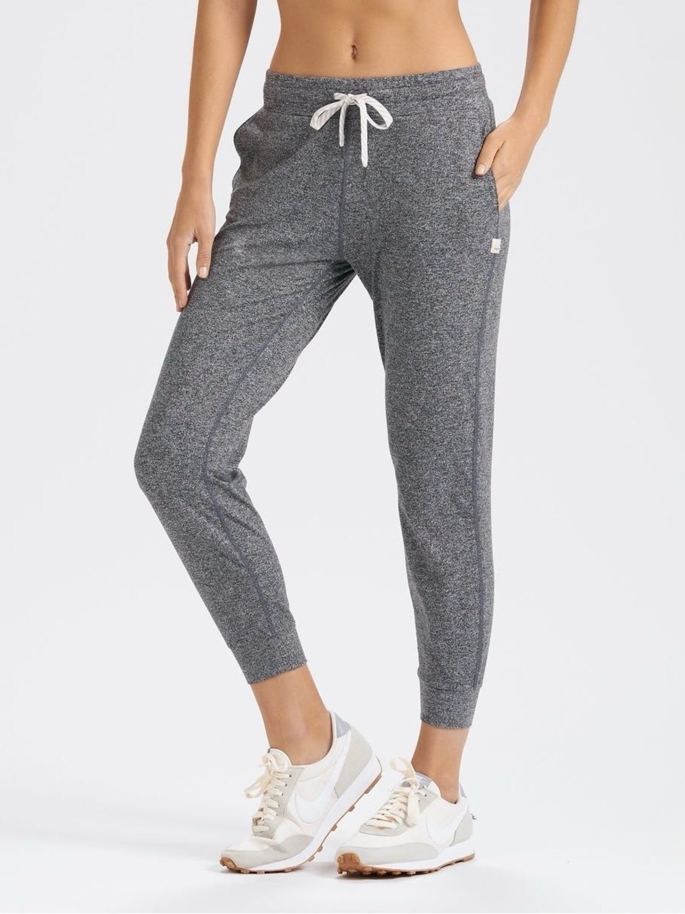 Vuori Performance Jogger - Heather Gray